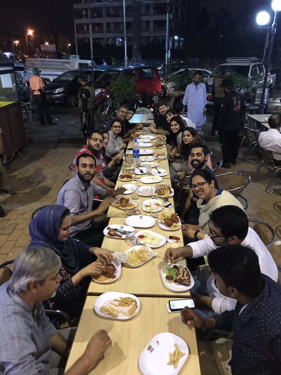 MHDFPAK's tweet photo. #MHDFKHI 80 at #Karachi Broast #BoatBasin #Clifton #Pakistan #twitterati gather https://t.co/sXc6gUrbiX