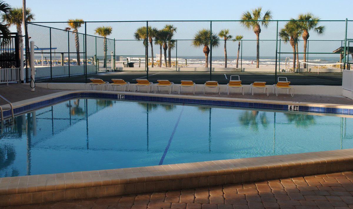 SiestaKeyHos402's tweet photo. Create your own vacation experience while visiting #siestakeyhos402 https://t.co/dHOduSECIz https://t.co/lcyyMISBTL #vacationrental https://t.co/FueEYJv2Ag