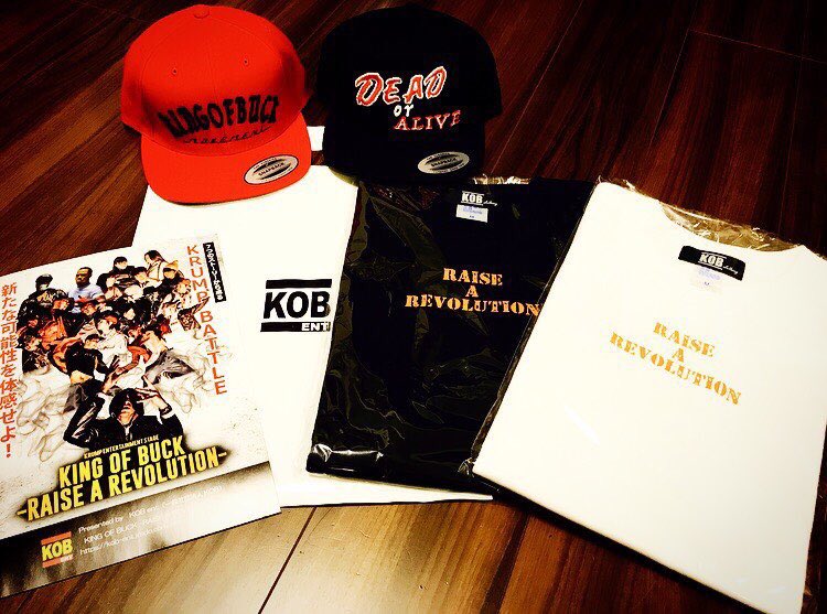KAZUMA_RAMPAGE_'s tweet photo. そういえば先日の🙌
JUNさん、MISAさん、いつもありがとうございます✨✨✨
川村壱馬
#RAISEAREVOLUTION
#DEADorALIVE
#KINGOFBUCK
#MOVEMENT
#神源精偉讃
#赤打魂拳士
#Twiggz
#DNA
#KRUMP https://t.co/ZXzNh9Ff0k