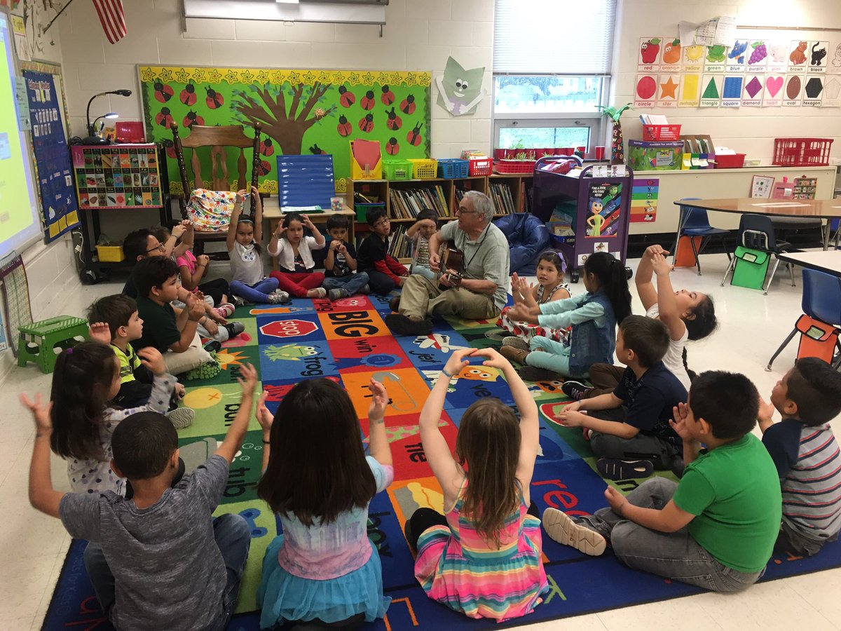 We had a wonderful time today singing and dancing with our new friend, Mr. Kane!! <a href="/GuilfordEle/">Guilford Elementary School</a> #ggators17