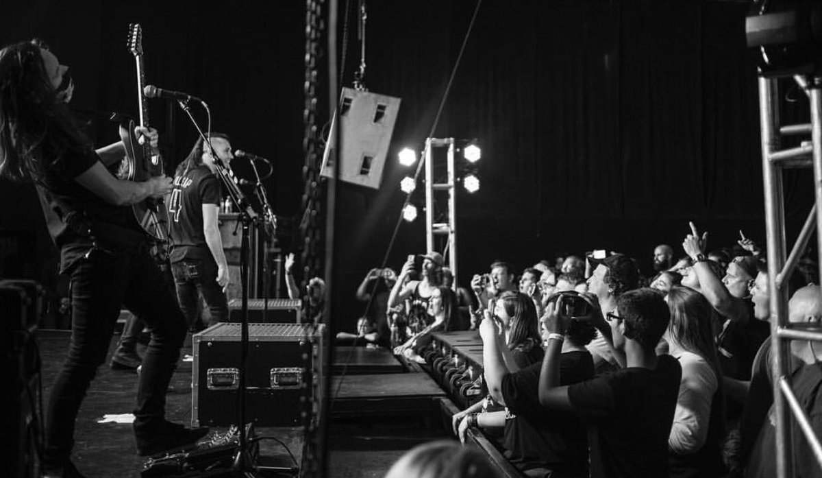 mhtrocks's tweet photo. #TBT to #CityRockFest2017 coming to Murray Hill Theatre! What an awesome night! 🎤🎶🎸#iLoveJax #MHTrocks #ExploreJax #JaxMusic #CityRockFest https://t.co/fyPF6Tws8A