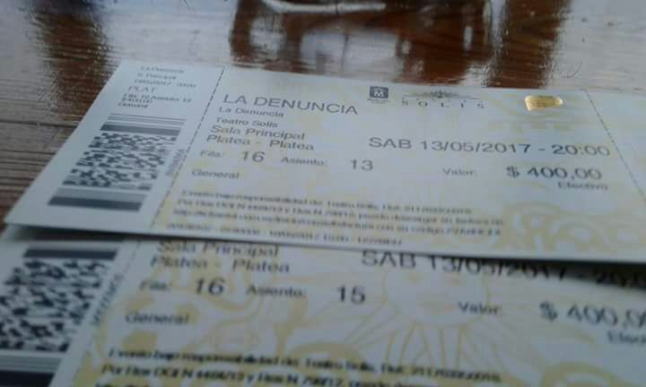 Ya tenés tu entrada para ver La Denuncia en el teatro Solís?parece que hay muchos que si 😊👏 13 y 14 de mayo vení a reírte y a viajar al 1909
