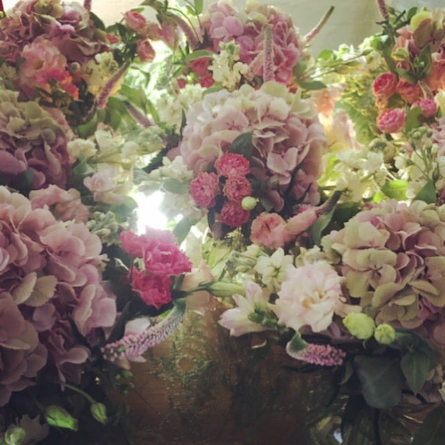 Studio light 💫 #wedding #florist #Midlands