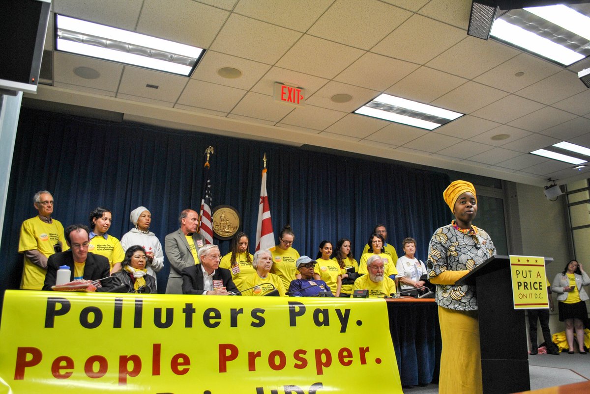 CCAN's tweet photo. This campaign is HOT! DC activists are building a movement to put a fee on carbon pollution &amp; rebate the $$$ back to residents. #PriceItDC https://t.co/YvvyIMVfj9