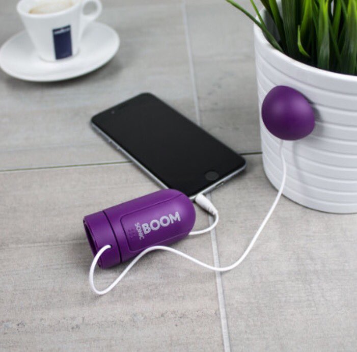 RoyaleTournoi's tweet photo. Vous voulez gagner cette enceinte a vibration ? 

100 RT et 100❤ https://t.co/l5LWoEKcyI