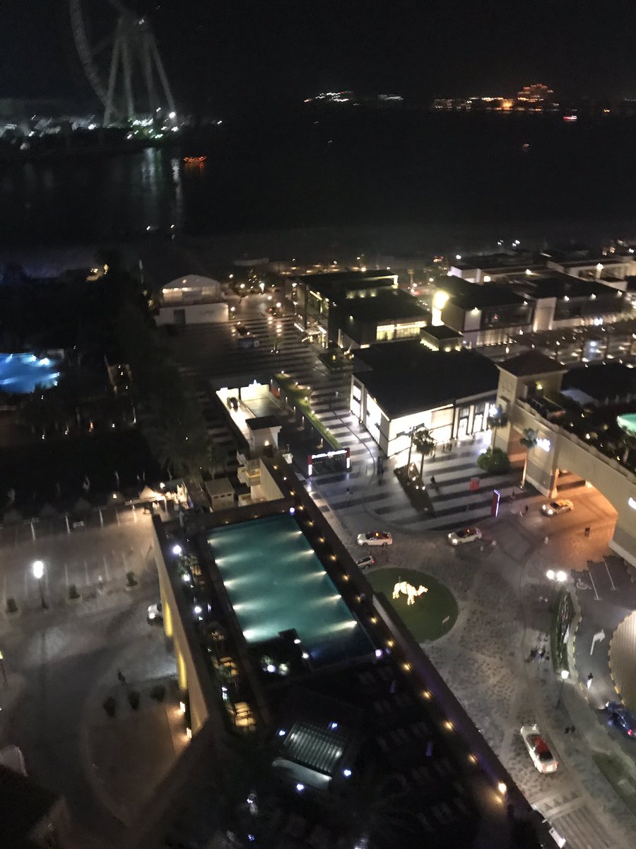 TheNostromo_'s tweet photo. View from the balcony in our hotel room in Dubai! After a long day travelling chilling with a G&T!
#Dubai
#JAOceanView https://t.co/EFOl2QRU1J