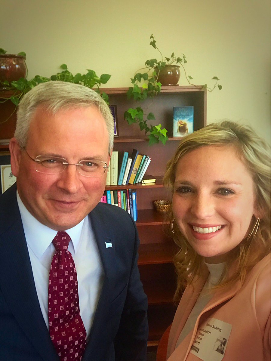 CrysBurch's tweet photo. We helped 15,000+ students apply to @ulsystem colleges in 5 years! Thankful for our partners!#collegeaccess @DrJBHenderson @careercompassla https://t.co/AtcLz1IBsy