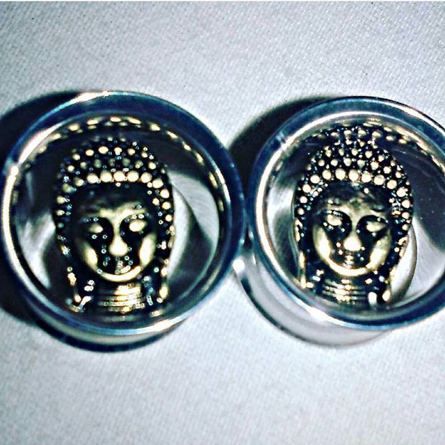 bodycandy's tweet photo. When your #stretchedear style is spiritual af 🕉☮ https://t.co/JWZGxo9qfm https://t.co/0v4x0p7Adc