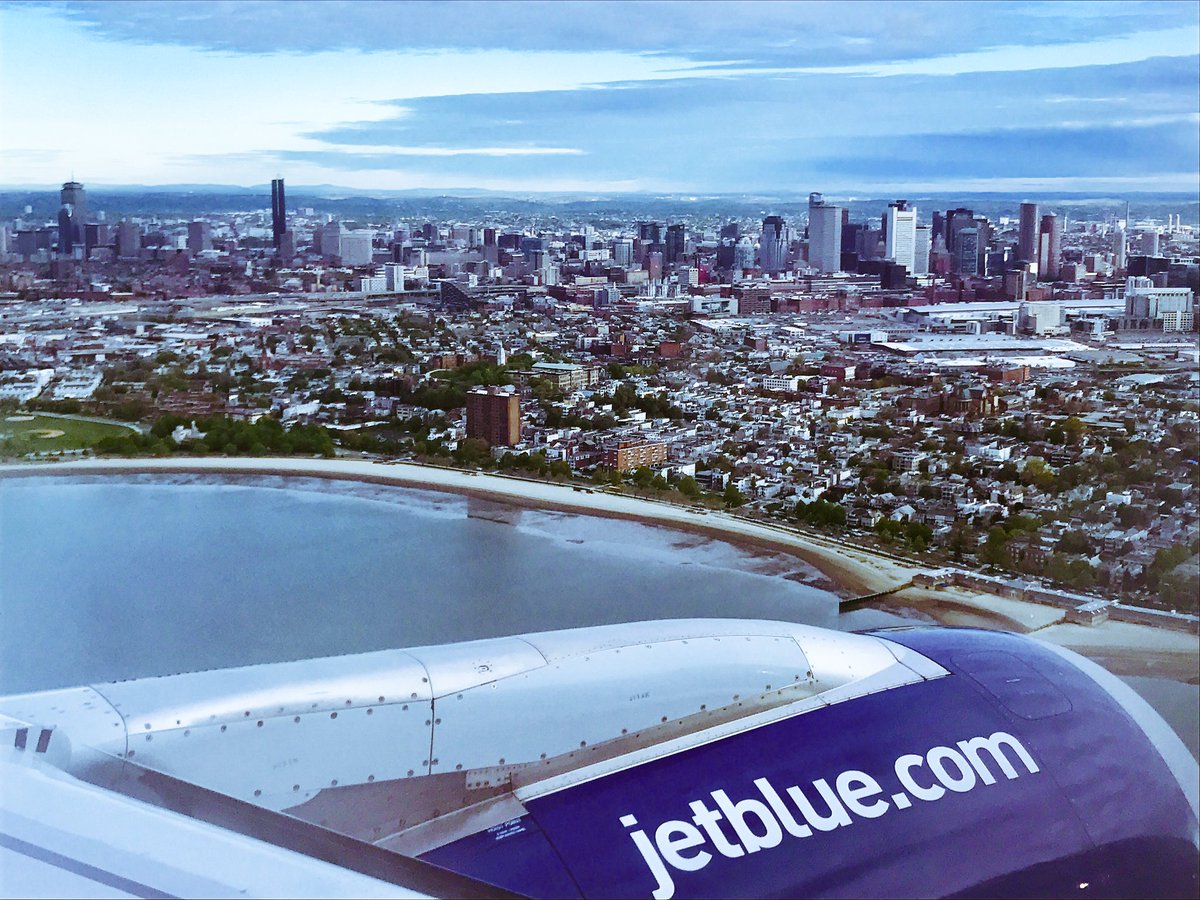andrewblum's tweet image. Boston looking quite nice at 6:30 this morning! @JetBlue #redeye #a320 #jb602