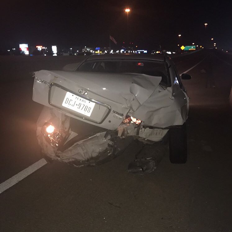 Alexisvaldes04's tweet photo. this was the scariest night of my life thank you to everyone who has checked in on me(i was in the white car) https://t.co/vm4nojGXFL