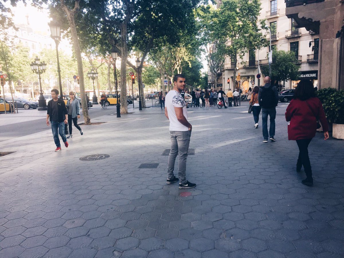 pol_badia's tweet photo. Me dan la vida los días de ☀️ https://t.co/waFpjnXwUa