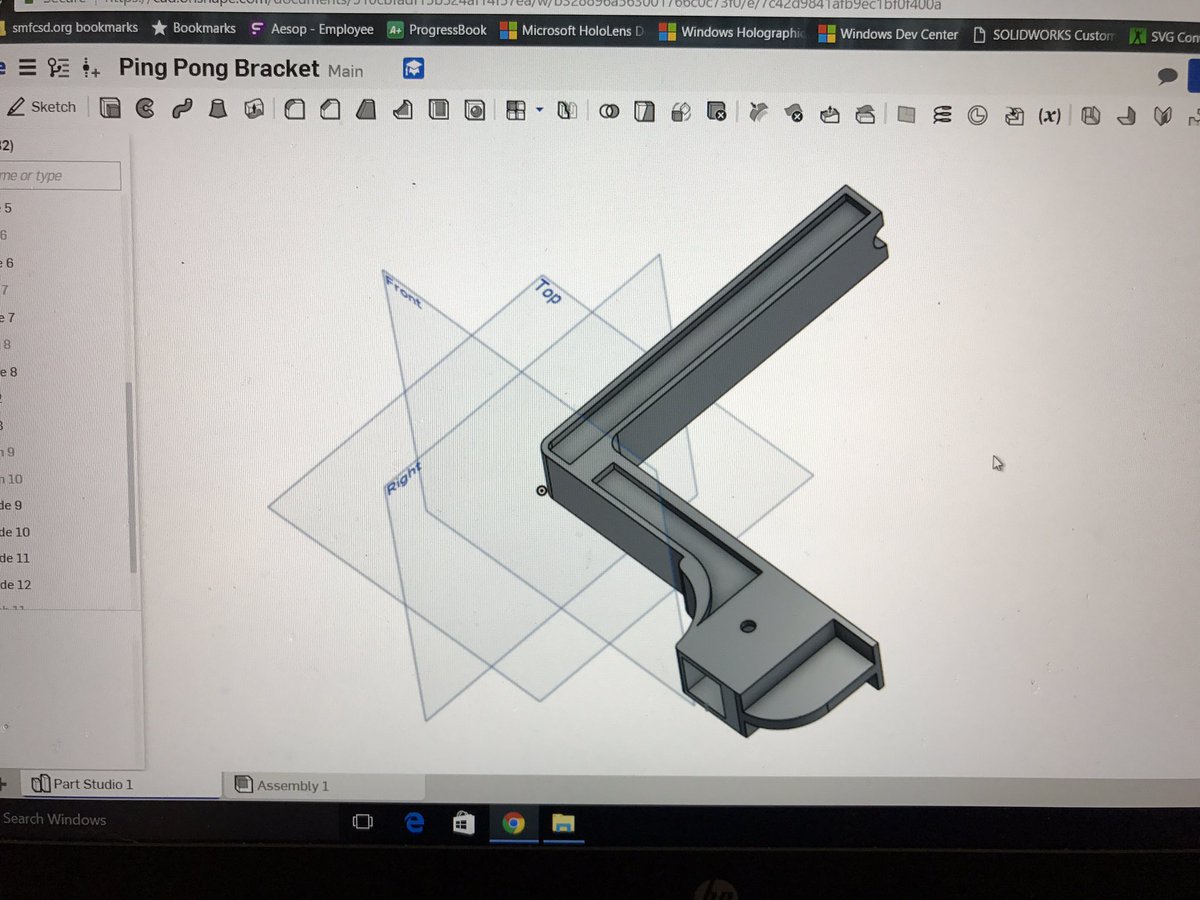 #STEM Projs at work! Ping pong bracket fits perfectly. <a href="/OnshapeEDU/">Onshape EDU</a> model to <a href="/makergear/">MakerGear</a> #3dprinting <a href="/ms_stanek/">Ms Stanek</a> @Kimpton_SMF @CurrDirSMF