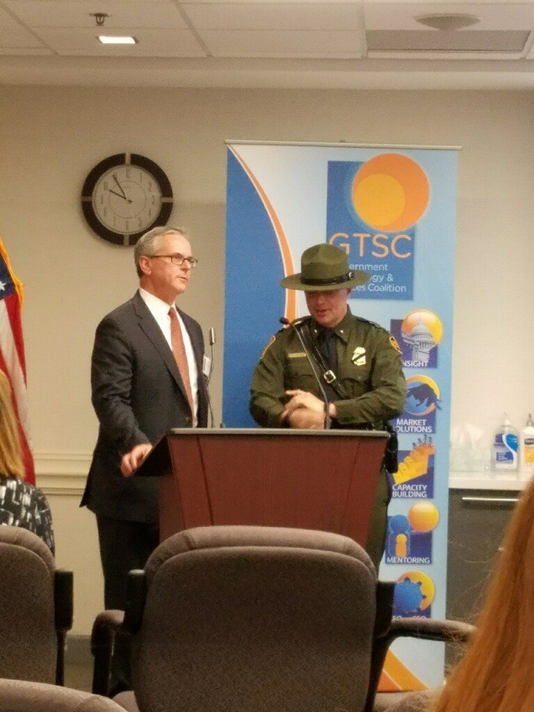 AmyxInc's tweet photo. Amyx is at #CBPDay. Alan Carpenter, VP presents award to Kraig Moise of Tactical Air, Land &amp; Marine Enterprise Comm @CustomsBorder https://t.co/X2zD1ssrTa