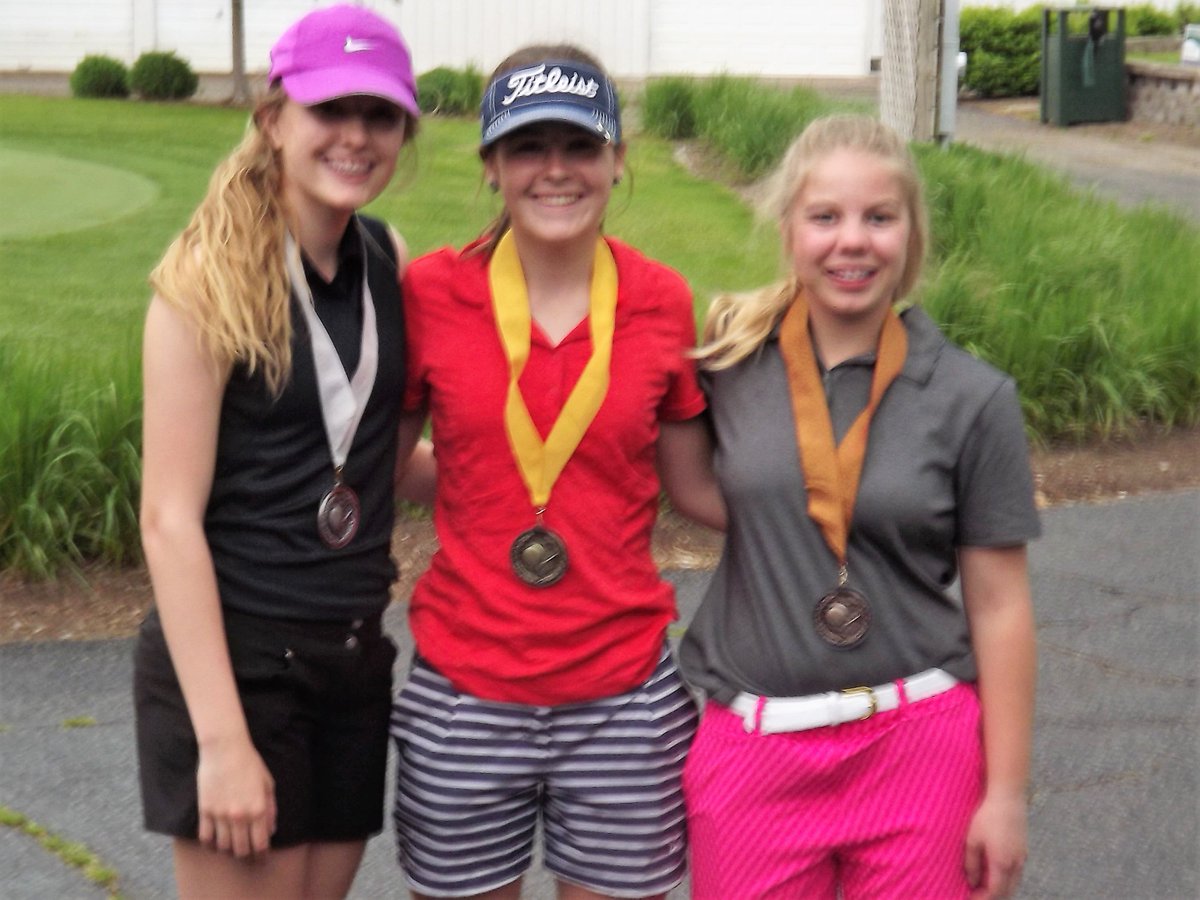 Perrine, Davis, Wenzel, and Hundman beat the storm to win @ Lincoln Elks.