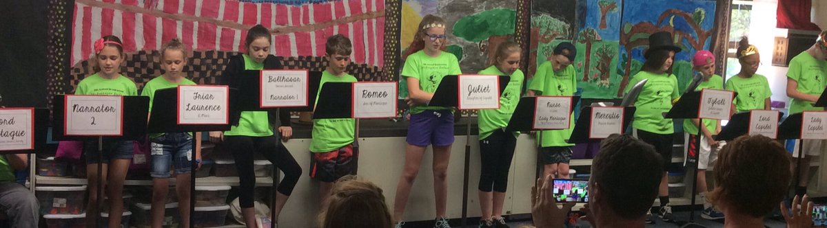 BlackimTeddi's tweet photo. Shakespeare Festival is amazing!  Great job, BW 4th and 5th graders!  Hollywood, here you come! #Brookwoodpride @theSMSD https://t.co/PFiY7tSsbV