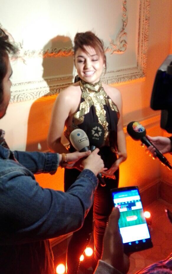 TvDunyasii's tweet photo. Ve Hande Erçel.. https://t.co/Hf2pIj7Xv6
