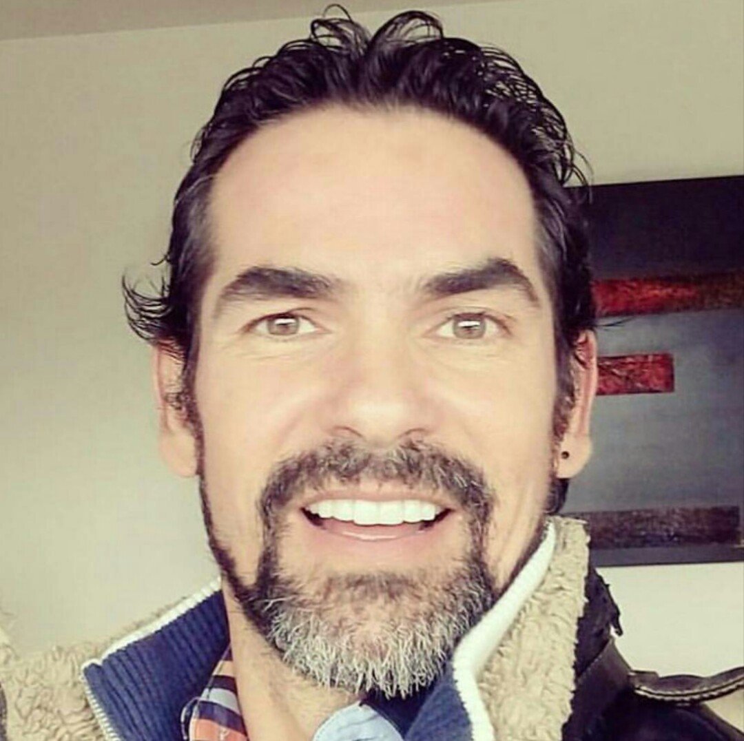 armandoaraiza's tweet photo. Acting Coach. Coaching Personal.
Desarrollo, Mejoramiento, Motivación.

aaraizacoaching@gmail.com

Curso personalizado.
#AraizaCoaching  DM https://t.co/mBAOV8iVJn