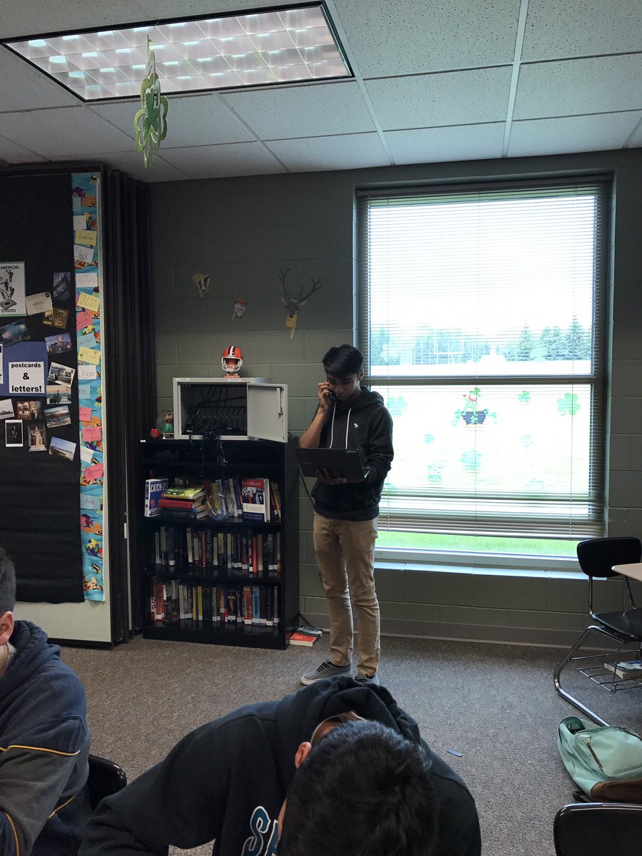 dwittstudies's tweet image. Campaign in full swing!  Voting Thursday.