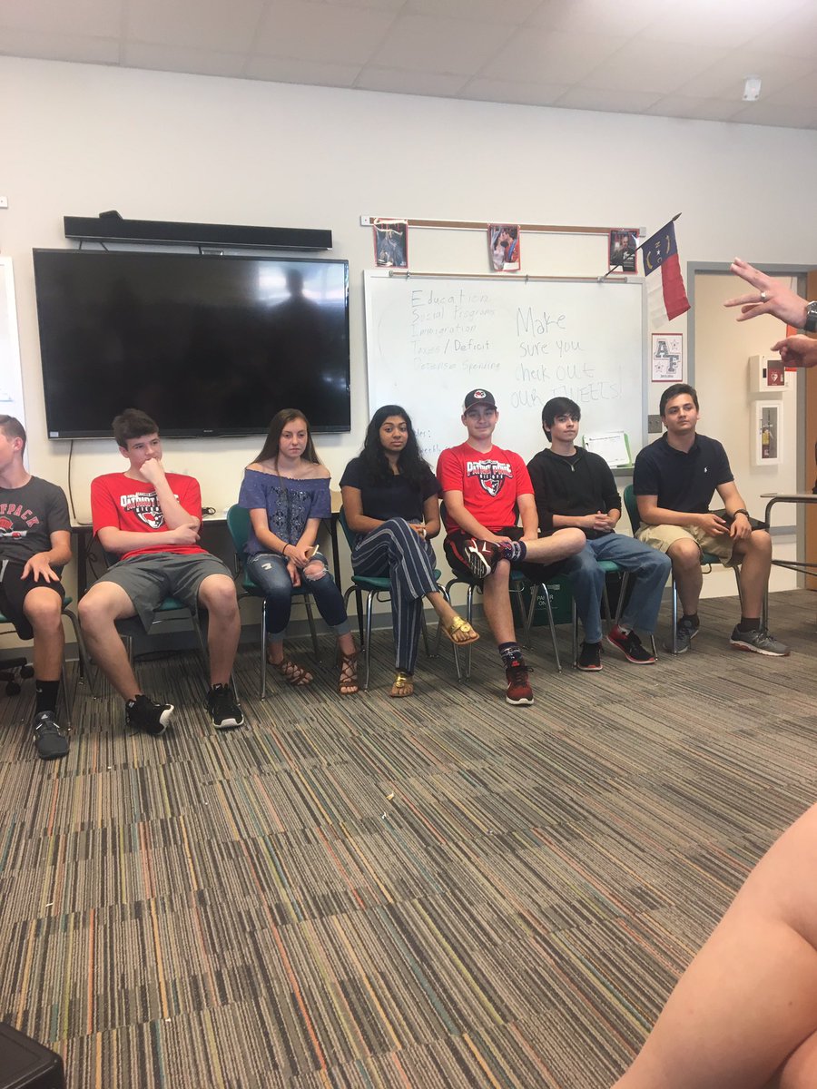 Cor_wil2020's tweet photo. Town Hall Meeting was a big success. It was great being able to hear the opinions of my fellow candidates! https://t.co/CRp5gLlzhg