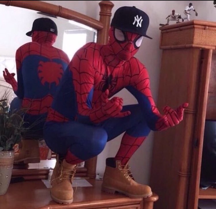 KiCKLOCHONE's tweet image. #HowToSurviveTwitter