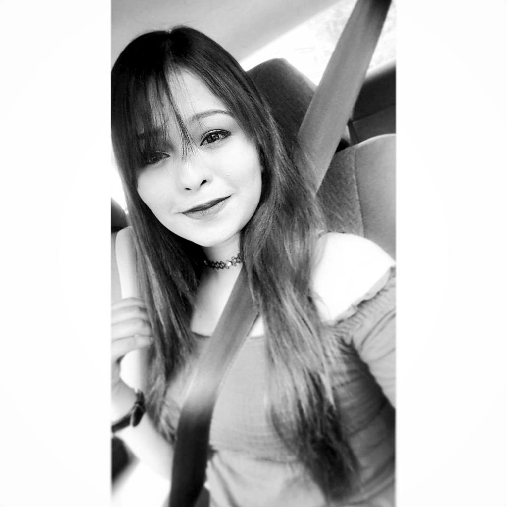 missdiva3095's tweet photo. Besides gravity, nothing keeps me down. 😉 https://t.co/tocHM16yWs