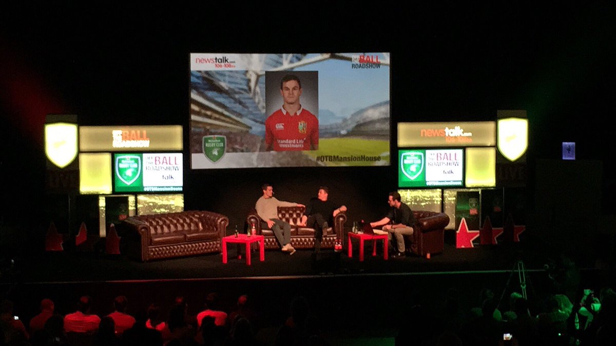 col_roche's tweet photo. Johnny Sexton is on twitter but under what name ??? #heinekenrugbyclub #OTBMansionHouse @LivewireIRL https://t.co/kd1vfcaEZ6