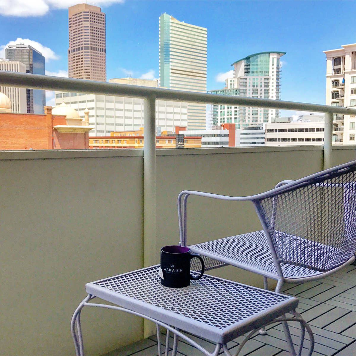 WarwickDenver's tweet photo. It is great to see you again, Sun. #Denver has missed you! #sunshine #afternoontea https://t.co/TdjLXmMWJR