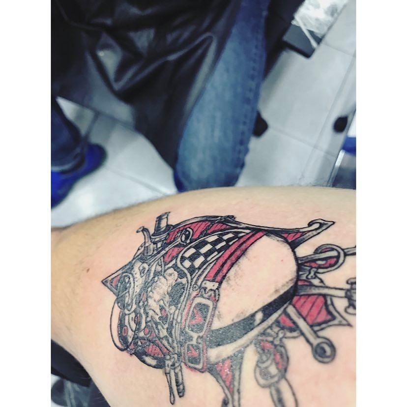 DiegoRomang's tweet photo. Cuando tuve mi primera motocicleta supe que sería para siempre. #Tattoo #ink #inked #tattoos #Color #Skull #motorcycle #motorcycles #firsto… https://t.co/dljhFoXtnX