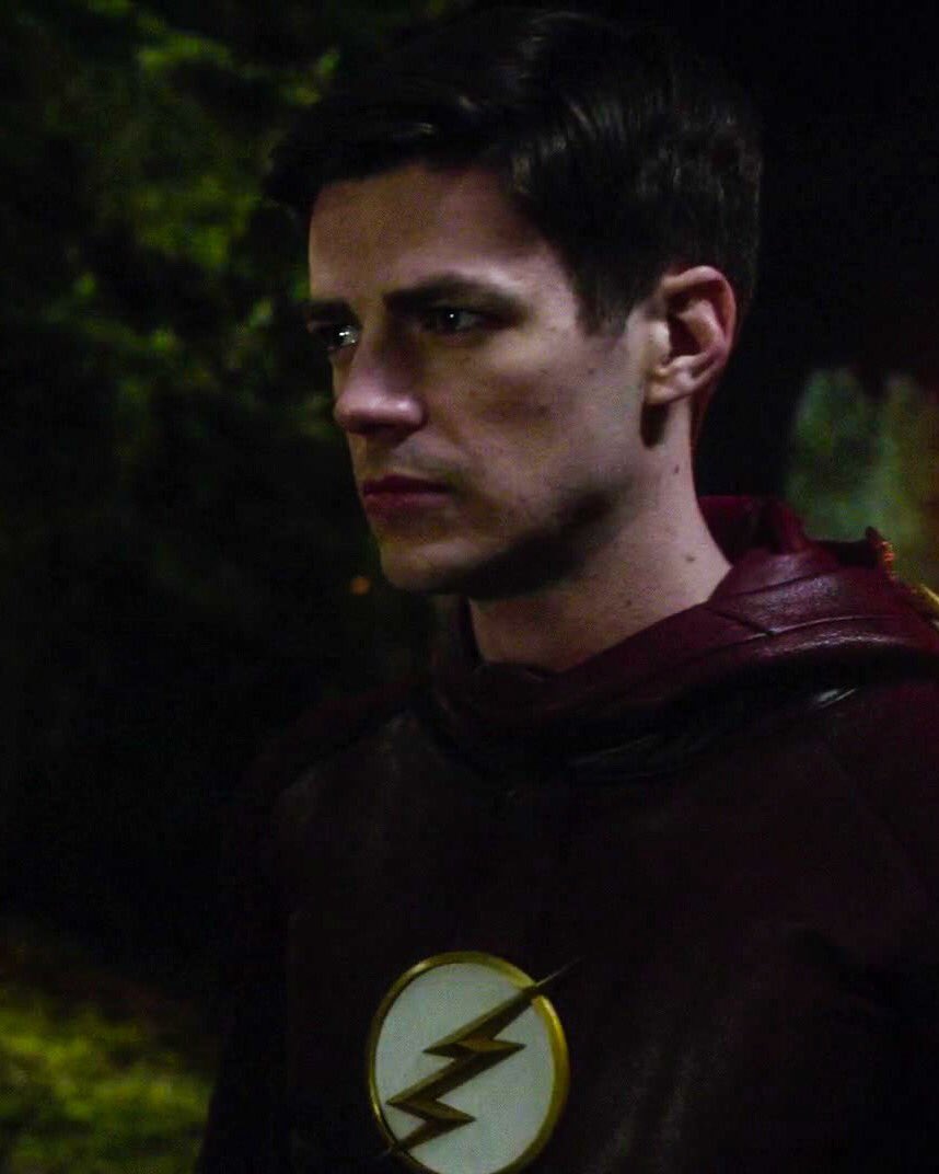 grant gustin pics (@gustinpictures) on Twitter photo 