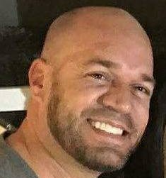 DolarToday's tweet photo. ¡RECONÓCELO! Leonardo Chumatschko, este enchufado chavista se hizo millonario en el Seniat y ahora vive como magnate en Miami. https://t.co/SKxt6Irt8u