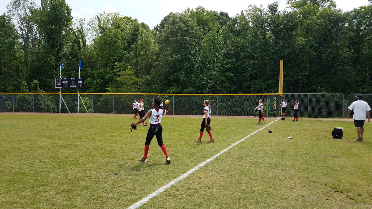 ATCSportsMedB's tweet photo. Warming up for Regional Game 1 https://t.co/zim9oJAtVS