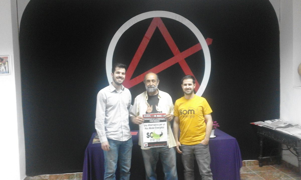 Presentació de la cooperativa <a href="/somenergia_vlc/">Som Energia València</a>. Per una energia neta i més barata. Estem intentar muntar una secció local, apunteu-vos!
