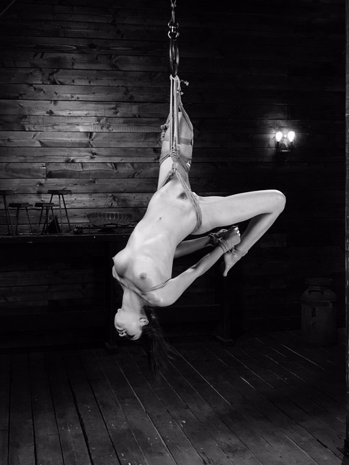 Left speechless and excited for more :') @kinkdotcom #devicebondage 🖤 https://t.co/QcWqh5YVyb<a class="tags" href="/tag/kinkdotcom">@kinkdotcom</a><a href="/tag/devicebondage"class="tags"><span>#devicebondage</span></a>