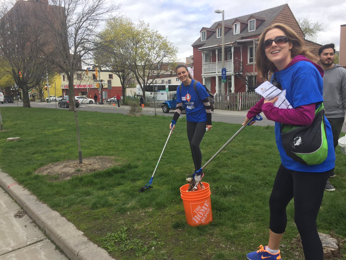 ysb_bsj's tweet photo. YSB youth workers are racing across the city today as part of the Amazing Youth Worker Race! #AmazingYW #Ottcity https://t.co/b7tXH0EbJe