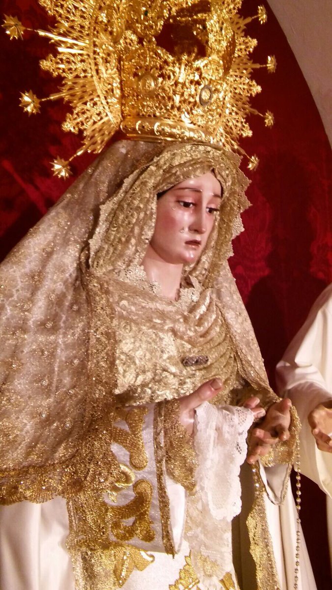 HdadDelConsuelo's tweet photo. Antes que acabe el día, hoy es Jueves de Madre y Consuelo. https://t.co/HlqgnFJyAI