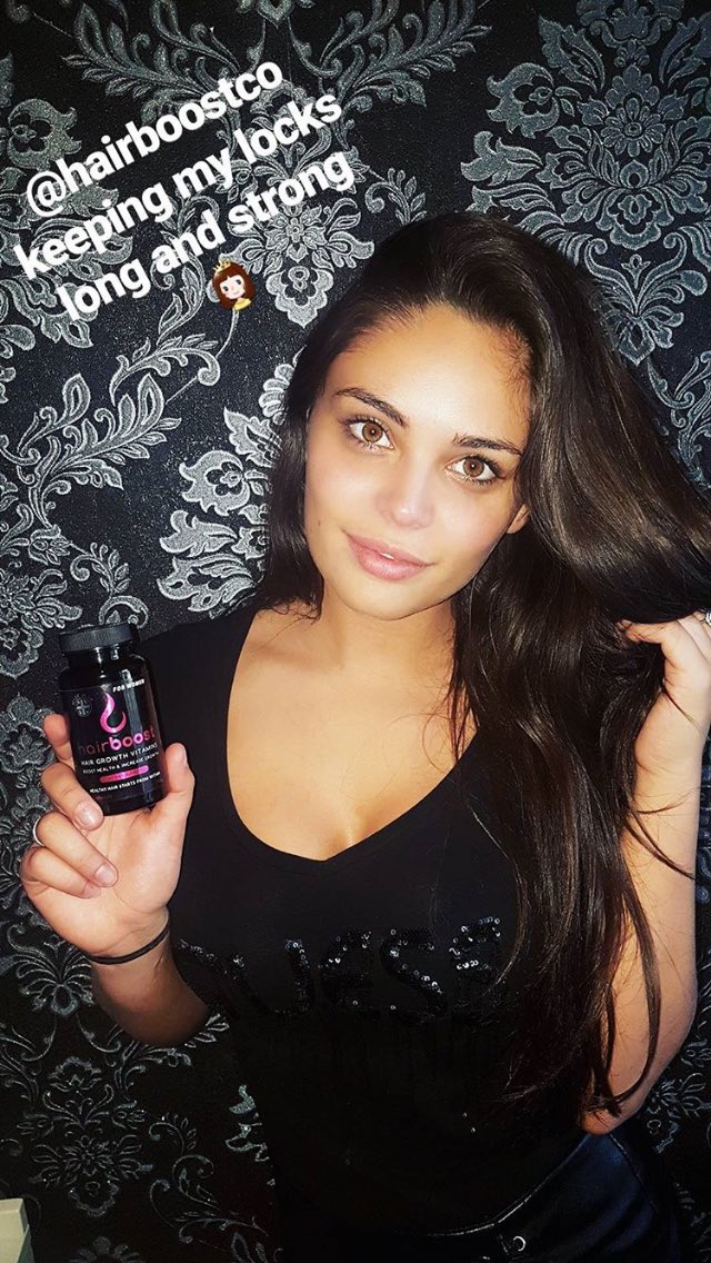 hairboostco's tweet photo. Oh wow! @emmajwoodhams long, thick, natural hair looking amazing! ๐๐๐๐ฝ #hairboost Get 20% off with GIFT20 at https://t.co/1Aw4aiHMAI ๐๐๐ค๐ https://t.co/nZKq91V3vj