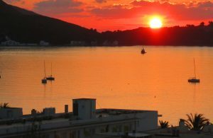 Stourbug's tweet photo. Mallorcan Holiday https://t.co/BNIW9K4sK6 https://t.co/gQB2lY1cF9