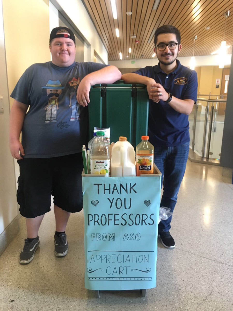 ASG sharing the love with the Professors here at San Diego Mesa College ♥️