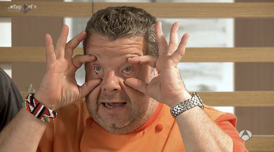 maestradepueblo's tweet photo. ¿No tienes ojos en la cara? ¿No ves que a tus alumnos no le interesa lo que les cuentas?
Un poquito màs de Rock'nroll #chicoteducativo https://t.co/bRQclme89W