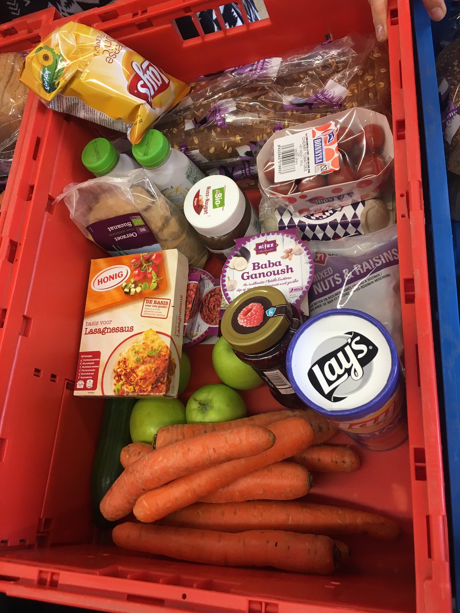 TeamProFitt's tweet photo. Vandaag introductie bij de voedselbank gehad met ProFitt en motiv-eet.
In sept gaan we ons een maand inzetten voor de voedselbank. https://t.co/kO50CH0lRk