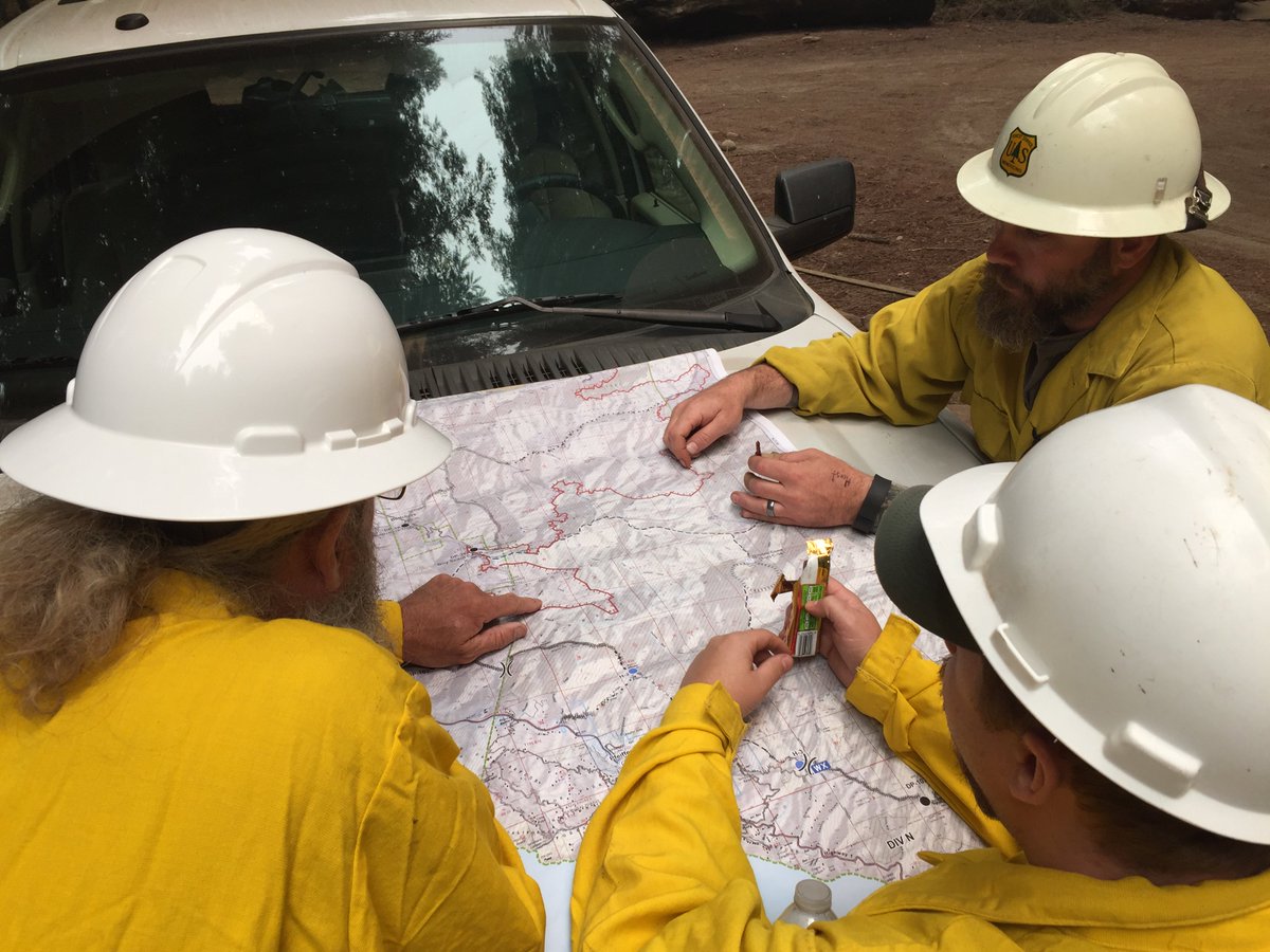 CampPicoBlanco's tweet photo. Flash back to the camp visit while the fire was going on #PaloColoradoRd #SummerCamp #LifePostFire https://t.co/2pUg94Grr3
