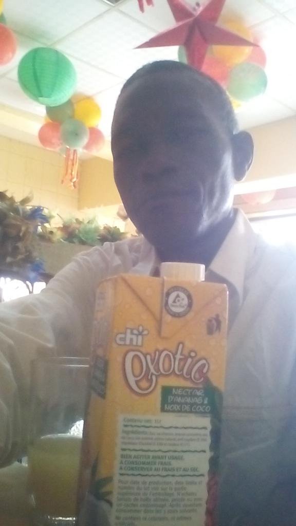 OFadeko's tweet image. , Hello, guys i am here with you this night together with you at the Bar-Beach is you look up to you side you see me