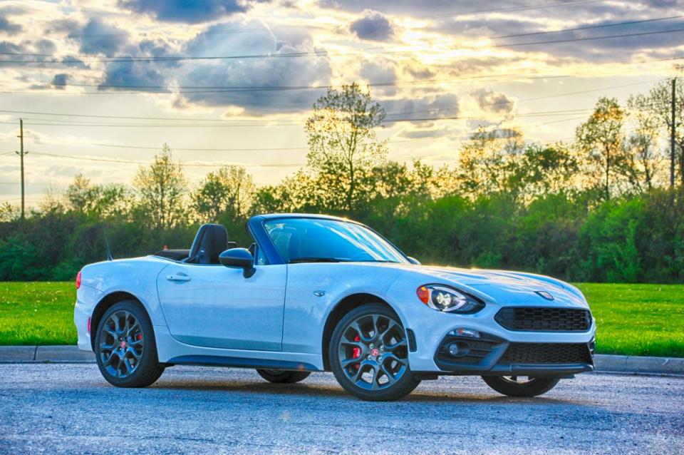 2017 Fiat 124 #Spider: Is This The Best #Miata Ever?
goo.gl/qy8xhB