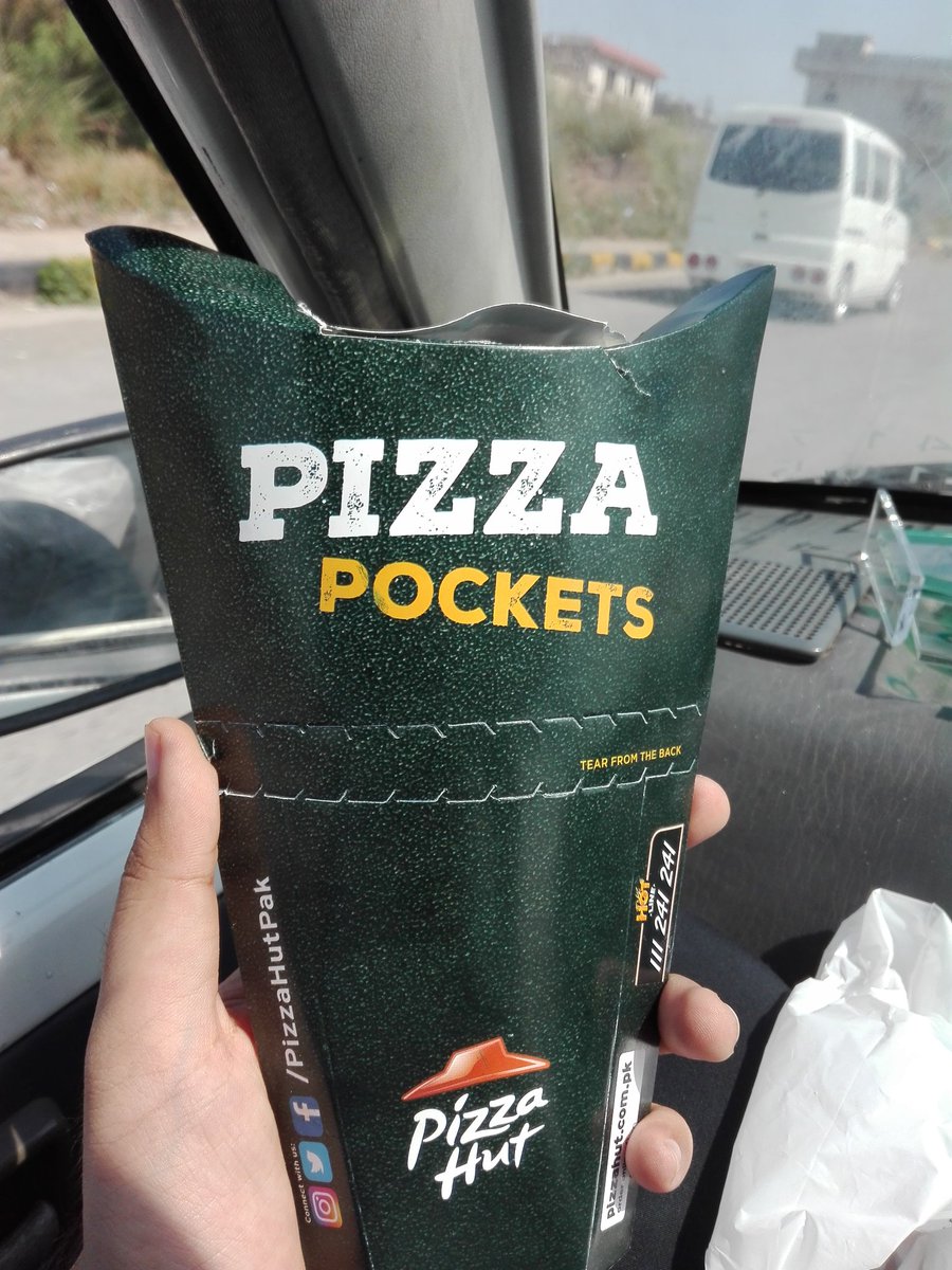 Ehtesham300's tweet image. Thank you for this amazing treat @PizzaHutPak. Perfect meal for long drives. #MealOnTheGo #PizzaPocket