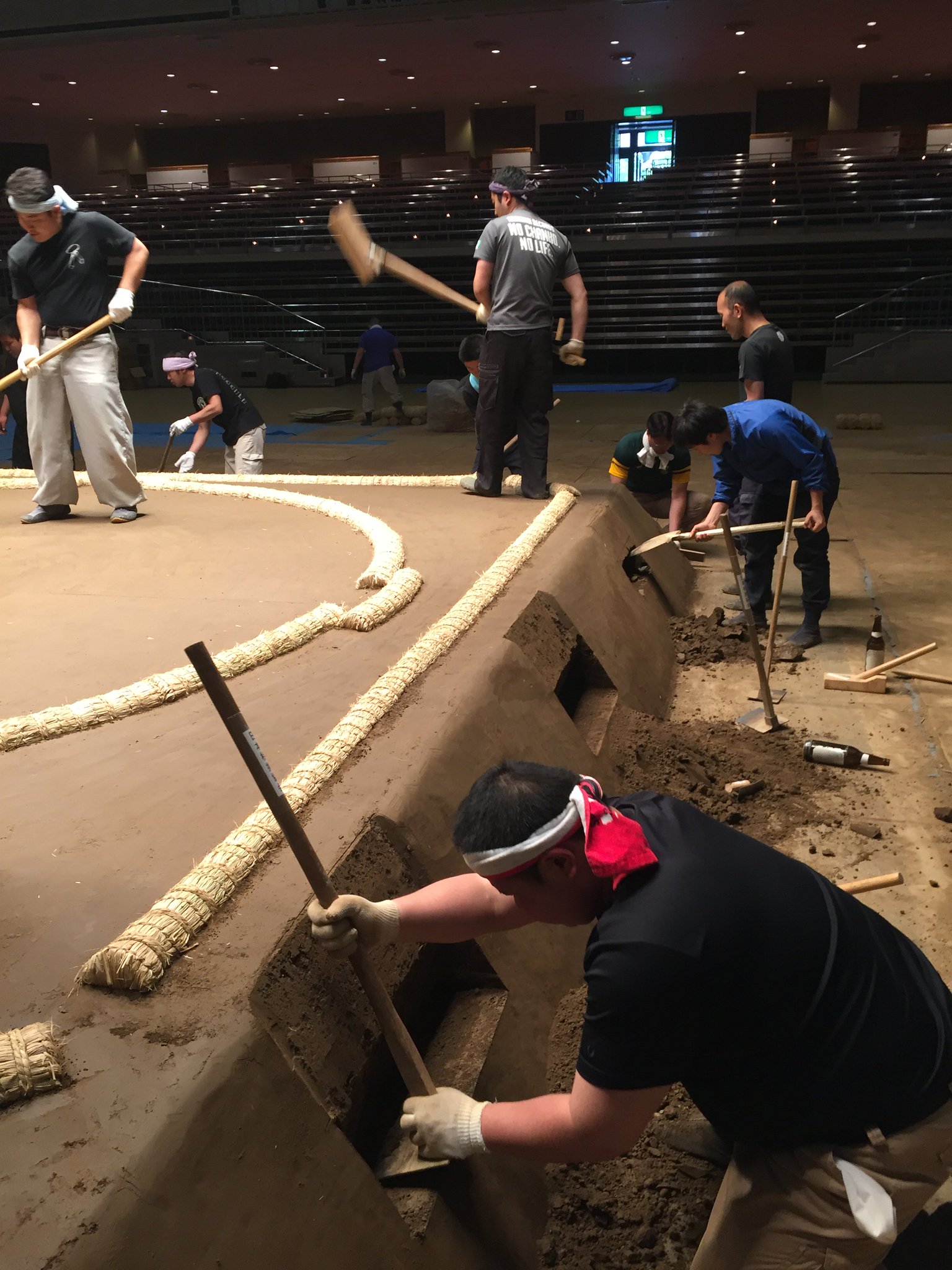 C_l1zwGUMAAEdyw.jpg:large