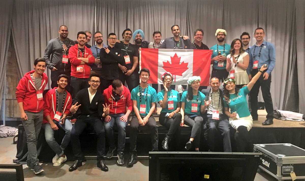 YiyingLu's tweet image. Canadians at #Batch20 Demo Day! Go Canada 🇨🇦 #500Strong
