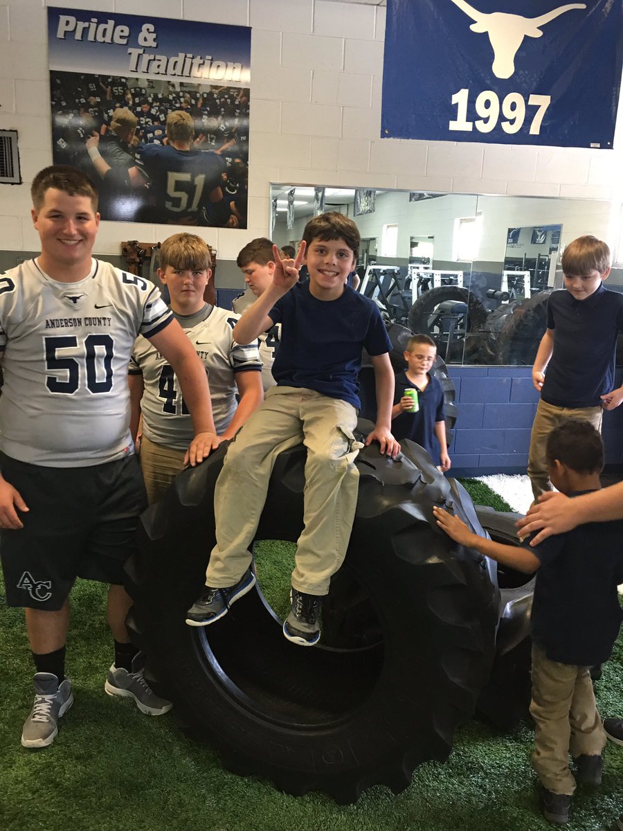 Sean Jessie (@coach_jessie) on Twitter photo Awesome to see a group of teenagers embrace these young kids. #Leaders #HOOKEM <a href="/darrenleach33/">Darren Leach</a> <a href="/MaverickAD1/">GaryTerry</a> <a href="/nate_stecker/">Nate Stecker</a> <a href="/Dre_Leigh_6275/">Andrea</a> Awesome to see a group of teenagers embrace these young kids. #Leaders #HOOKEM <a href="/darrenleach33/">Darren Leach</a> <a href="/MaverickAD1/">GaryTerry</a> <a href="/nate_stecker/">Nate Stecker</a> <a href="/Dre_Leigh_6275/">Andrea</a>