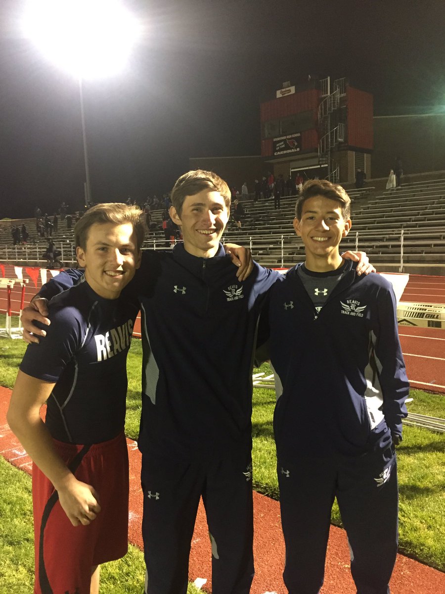 Juracka_PE's tweet photo. 3 new members of the #Sub5Club. Congrats to Kris, Eli and Fausto!! 🐏 https://t.co/56S1ziSxKp