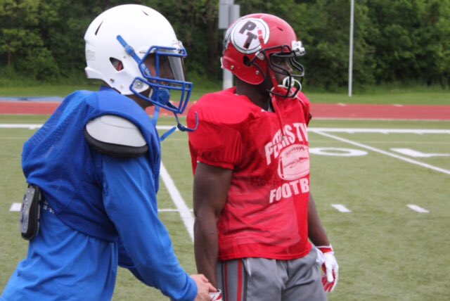 jordonr's tweet photo. Luke Henwood and TJ Kpan in a backfield together could be trouble 🤔@henwood_luke19 @KpanTj https://t.co/TrzHJkjnna