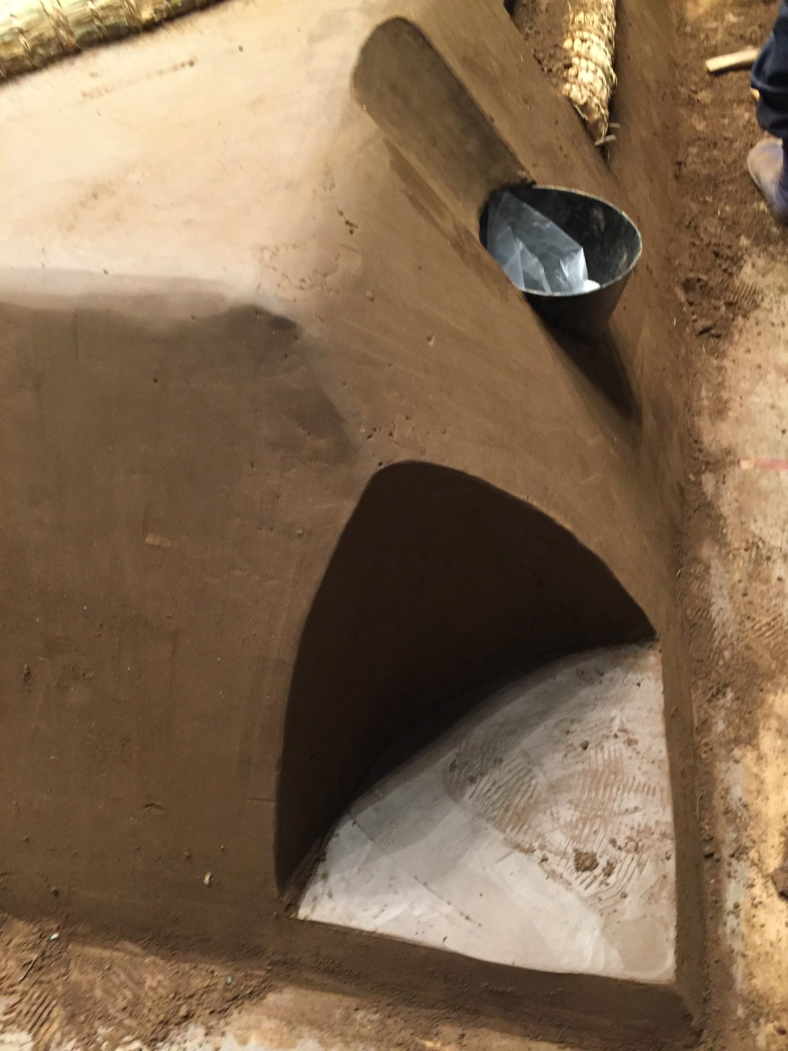 C_l5L0vUQAAJiAY.jpg:large